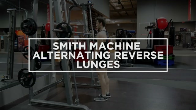Smith Machine Alternating Reverse Lunges demonstration